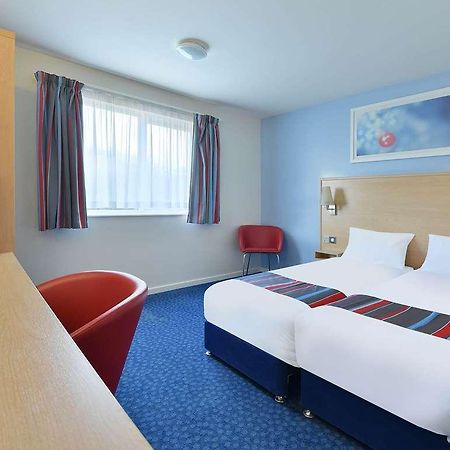 Travelodge Stirling M80 Cambusbarron Room photo
