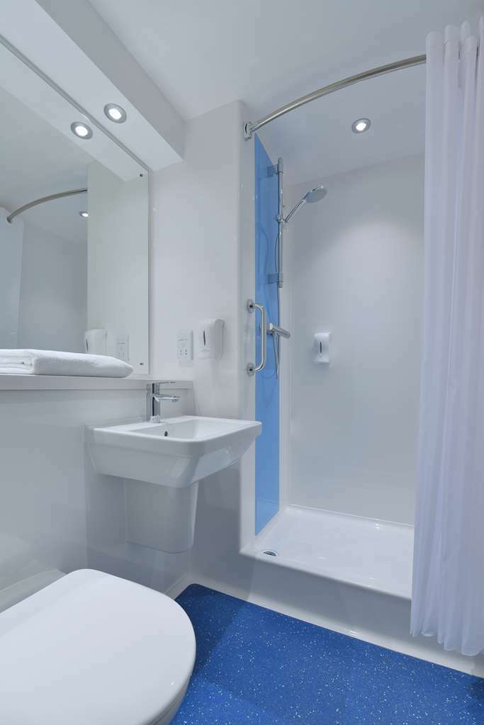 Travelodge Stirling M80 Cambusbarron Room photo